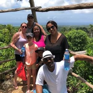 Meet your Posher, Troy